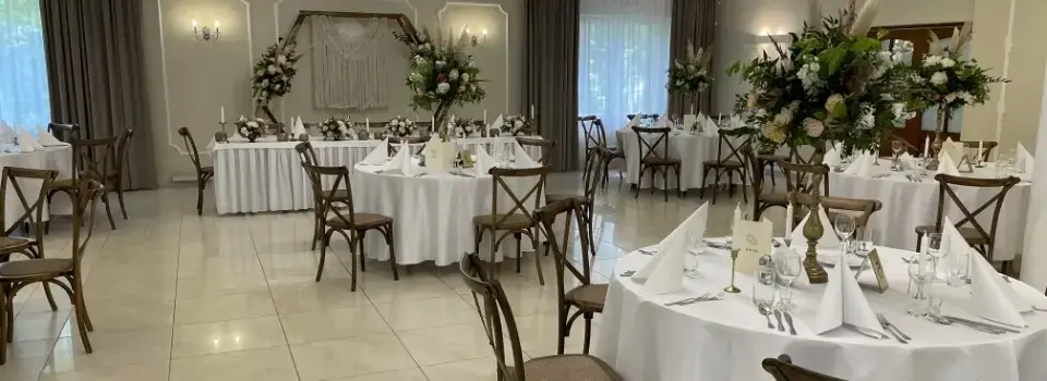 sala weselna okrągłe stoły